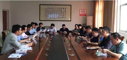 外国语学院招生宣传工作组与枞阳中学校领导及高三年级班主任开展座谈